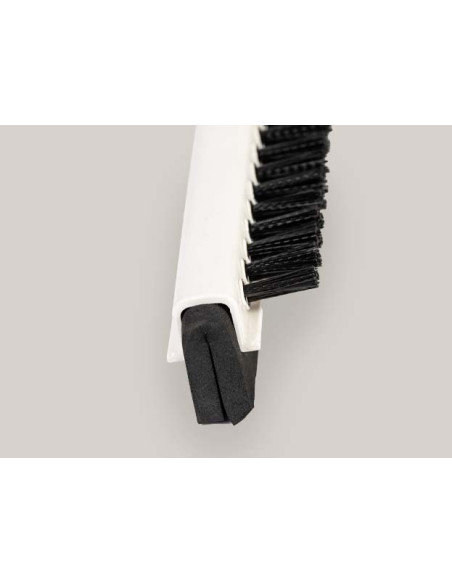 Haragán con cepillo