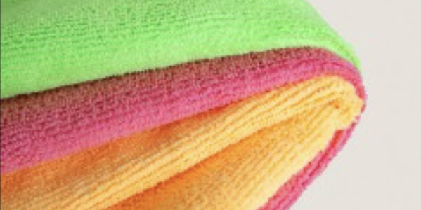 Qué bayeta usar en cada zona de la casa (cocina, baño, cristales)